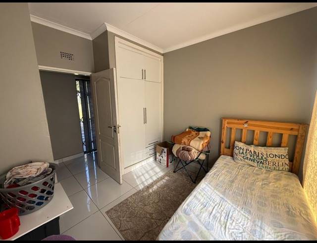 3 BEDROOM HOUSE FOR SALE IN BIRCHLEIGH NORTH